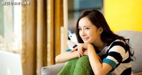 杨幂黑化吃瓜视频播放,吃瓜群众热议不断！