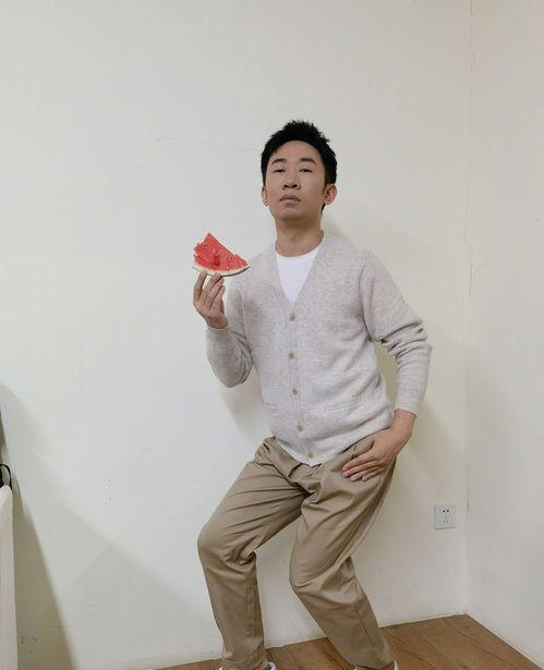 吃瓜爆料杨迪是真的吗,吃瓜爆料背后的真相