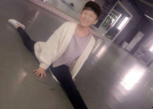 吃瓜爆料劈叉女星是谁,吃瓜爆料中的劈叉女星身份大揭秘