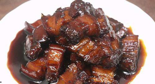 红烧肉做法视频,色泽红亮，肉质鲜嫩，一学就会