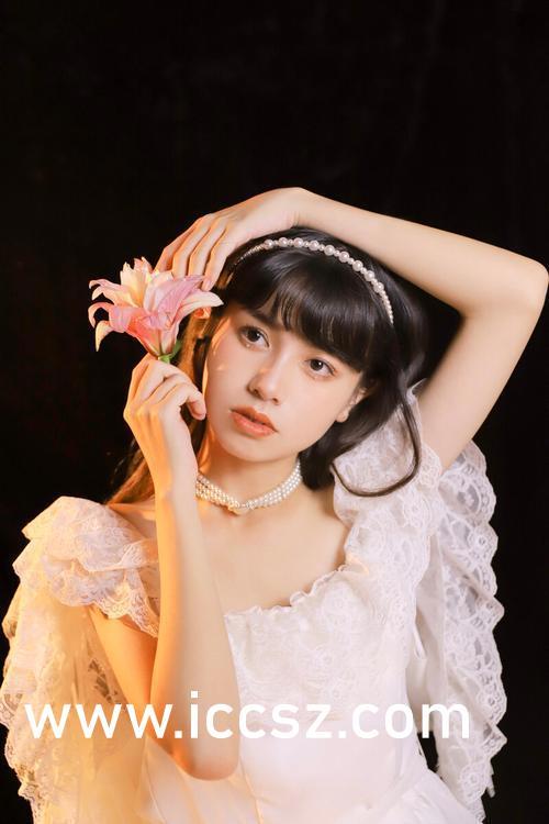 17c吃瓜爆料视频,揭秘娱乐圈幕后真相