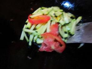 黑高瓜怎么吃才好吃呢视频,视频教你如何吃出最佳口感